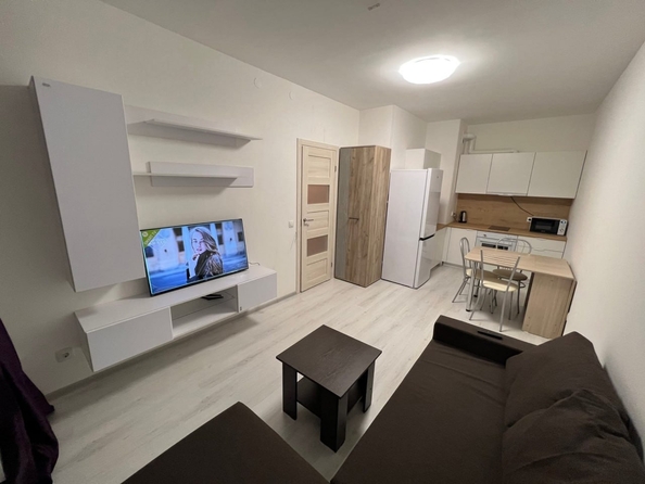 
  Сдам 1-комн. квартиру, 42 м², Ленина ул, д. 97
. Фото 1.