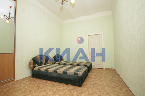 
  Продам 3-комн. квартиру, 80 м², Малиновского ул, д. 8
. Фото 8.