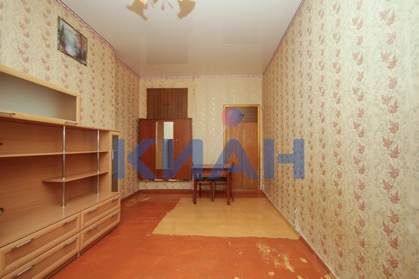 
  Продам 3-комн. квартиру, 80 м², Малиновского ул, д. 8
. Фото 9.