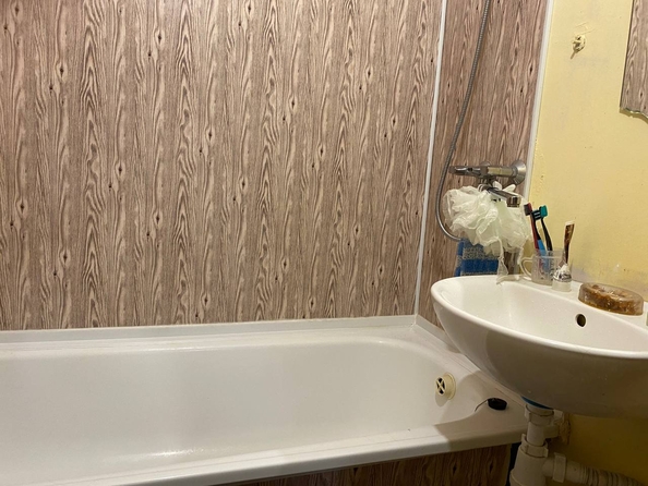 
  Сдам посуточно 1-комн. квартиру, 36.7 м², Грунтовая ул, д. 28д
. Фото 9.