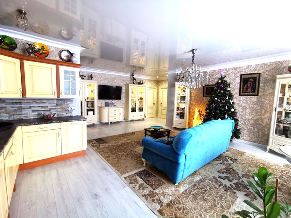 
  Продам 3-комн. квартиру, 126 м², Авиаторов ул, д. 39
. Фото 2.