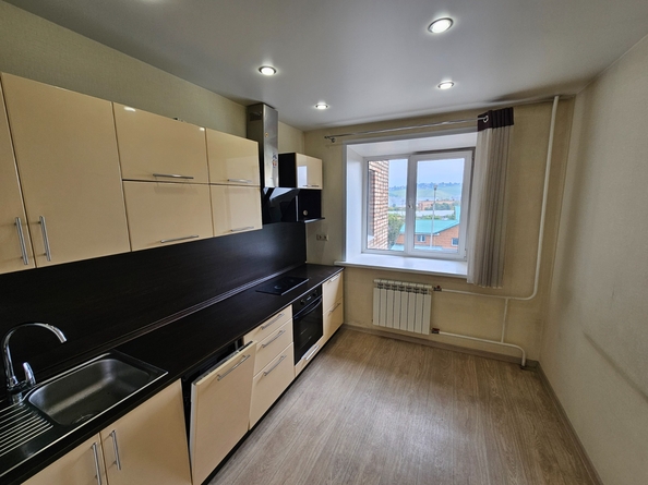 
  Продается 2-комн. квартира, 47.6 м², Яковлева ул, д. 59
. Фото 2.