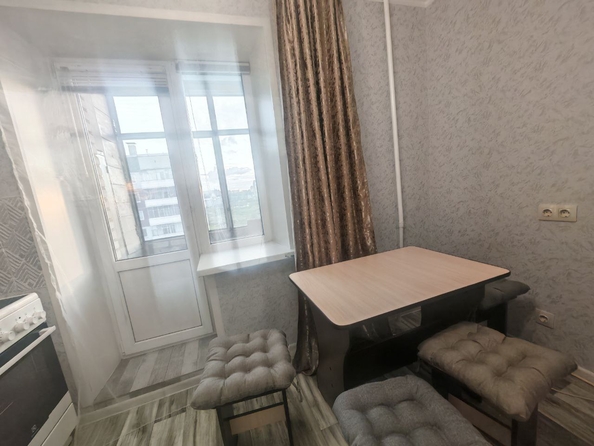 
  Сдам 1-комн. квартиру, 27.6 м², Крупской ул, д. 44
. Фото 2.