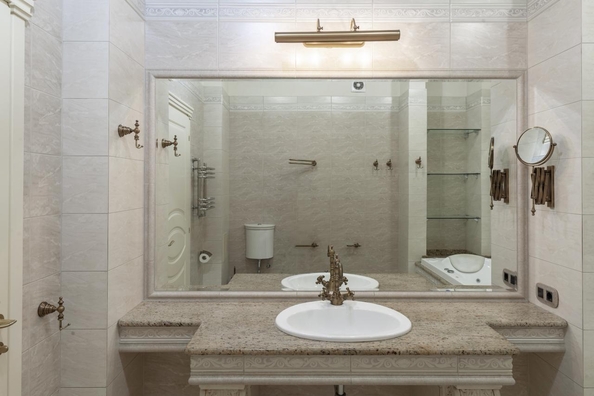 
  Продается 4-комн. квартира, 147 м², Менжинского ул, д. 10д
. Фото 16.