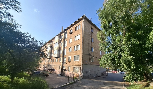 
  Продам 3-комн. квартиру, 56 м², Высотная ул, д. 27
. Фото 3.