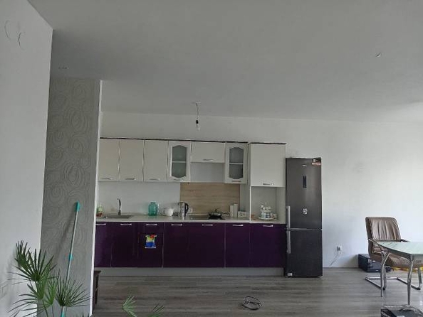 
  Продам 3-комнатный апартамент 90 м², в ЖК Золотое сечение, дом 1. Фото 12.