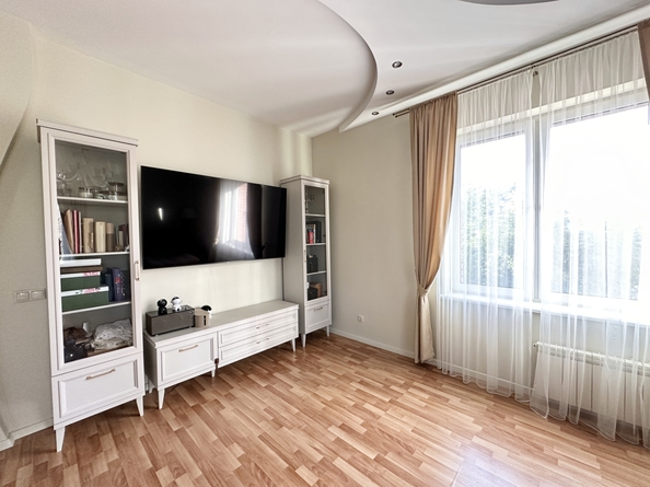 
  Продам 3-комн. квартиру 130 м². Фото 26.