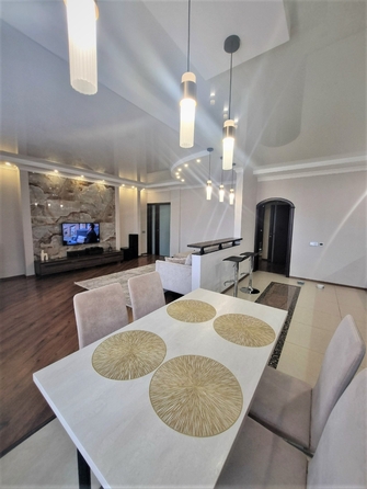 
  Продам 3-комн. квартиру 142 м². Фото 2.