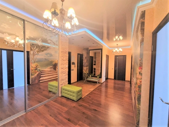 
  Продам 3-комн. квартиру 142 м². Фото 29.