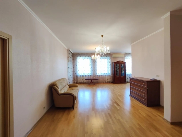 
  Продам 2-комн. квартиру 97.6 м². Фото 3.