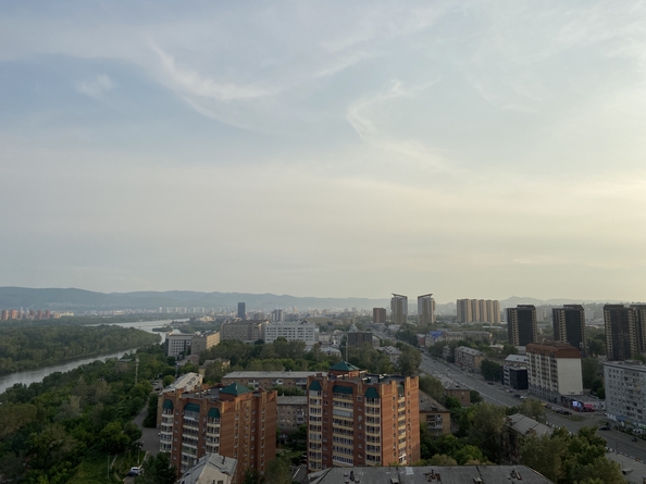
  Продам 4-комн. квартиру 146 м². Фото 25.