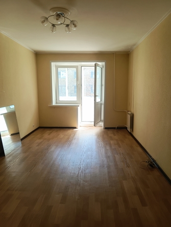 
  Продам 3-комн. квартиру 64.2 м². Фото 2.