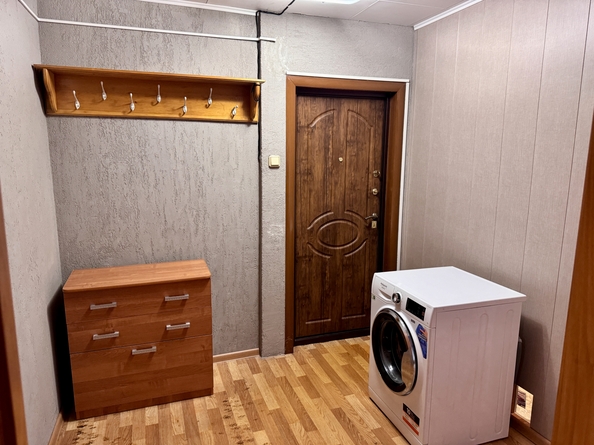 
  Продам 3-комн. квартиру 63.7 м². Фото 1.