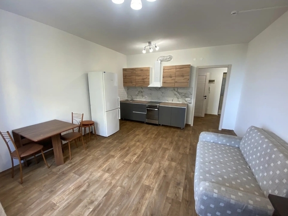 
  Сдам 1-комн. квартиру 45 м². Фото 1.