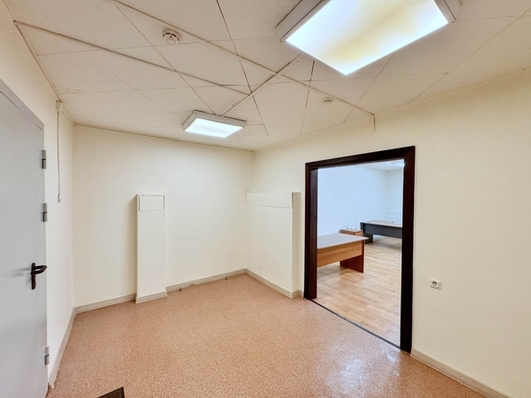 
  Продам офис 37.6 м². Фото 1.