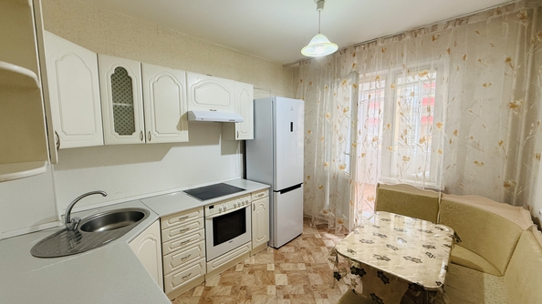 
  Сдам 2-комн. квартиру 62.1 м². Фото 1.