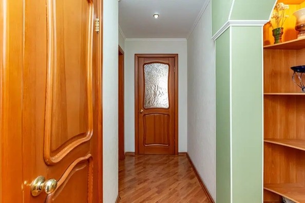 
   Продам 3-комнатную, 63 м², Юрина ул, 204а

. Фото 3.