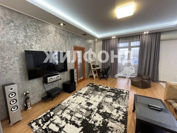 
   Продам 2-комнатную, 79 м², Комсомольский пр-кт, 40

. Фото 2.