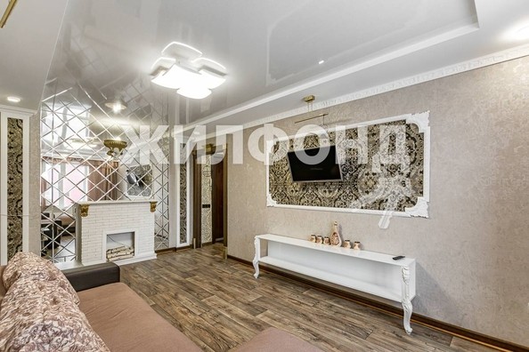 
   Продам 3-комнатную, 70.5 м², Малахова ул, 101

. Фото 3.