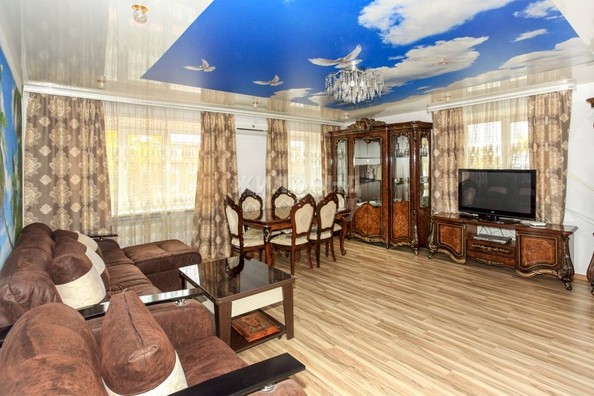 
   Продам 3-комнатную, 72.7 м², Комсомольский пр-кт, 134

. Фото 1.