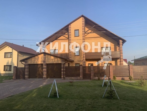 
   Продам дом, 300 м², Барнаул

. Фото 1.