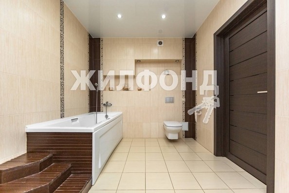 
   Продам дом, 300 м², Барнаул

. Фото 6.