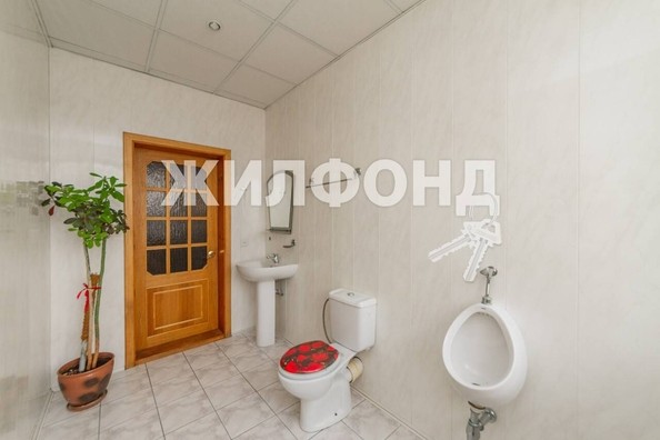 
   Продам дом, 408 м², Барнаул

. Фото 17.