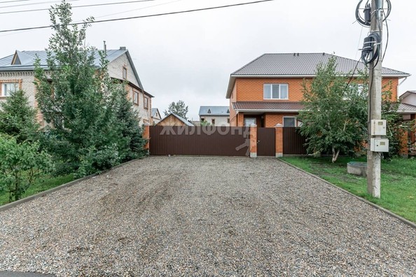
   Продам дом, 100 м², Барнаул

. Фото 2.