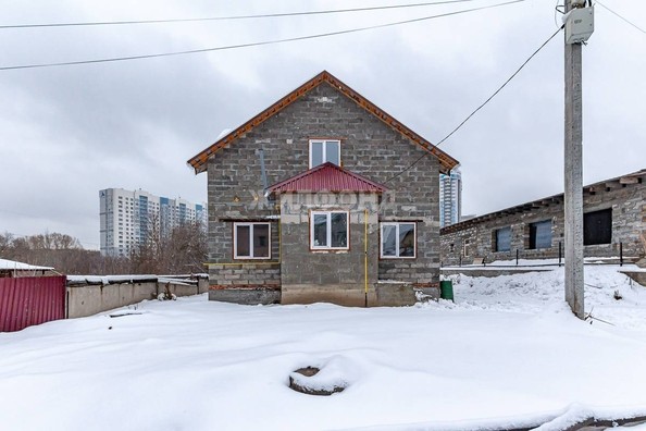 
   Продам дом, 156.2 м², Барнаул

. Фото 2.