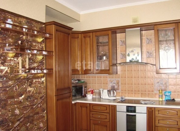 
   Продам 4-комнатную, 200 м², Комсомольский пр-кт, 40

. Фото 13.