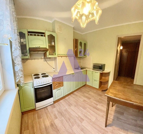 
   Продам 2-комнатную, 50 м², Ляпидевского ул, 1/1

. Фото 4.