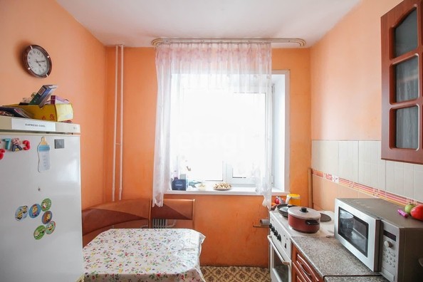 
   Продам 3-комнатную, 61.8 м², Шумакова ул, 30

. Фото 1.