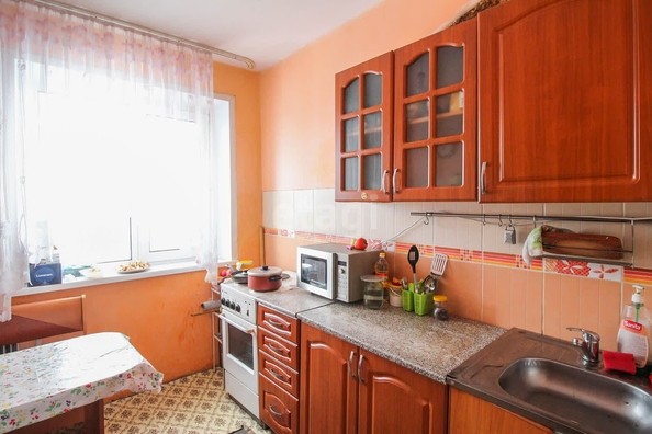 
   Продам 3-комнатную, 61.8 м², Шумакова ул, 30

. Фото 2.