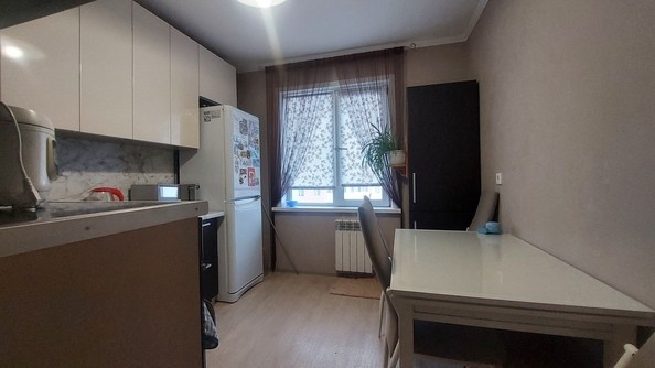 
   Продам 1-комнатную, 41 м², Антона Петрова ул, 254

. Фото 3.