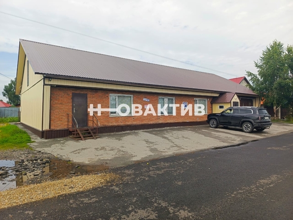 
   Сдам помещение свободного назначения, 306 м², 40 лет Октября ул, 2А

. Фото 1.