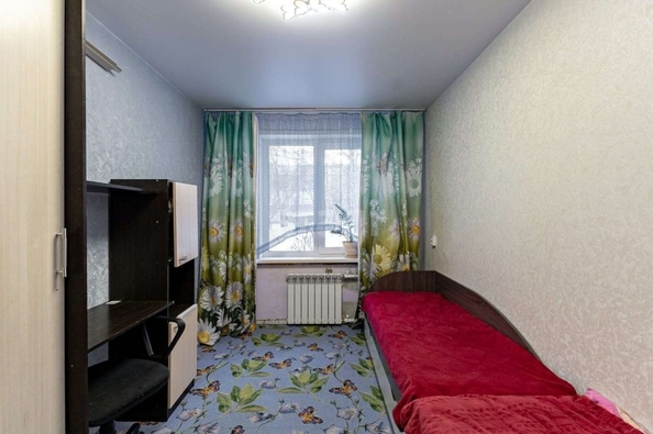 
   Продам 4-комнатную, 60.8 м², Юрина ул, 226

. Фото 8.