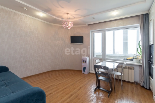 
   Продам 2-комнатную, 65 м², Малахова ул, 119

. Фото 2.