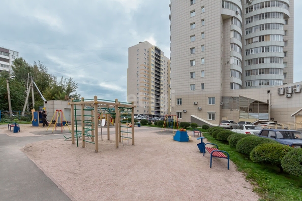 
   Продам 2-комнатную, 65 м², Малахова ул, 119

. Фото 3.