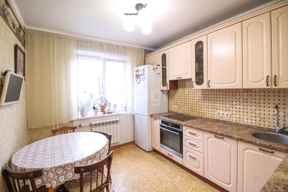 
   Продам 3-комнатную, 71.4 м², Новгородская ул, 14

. Фото 6.