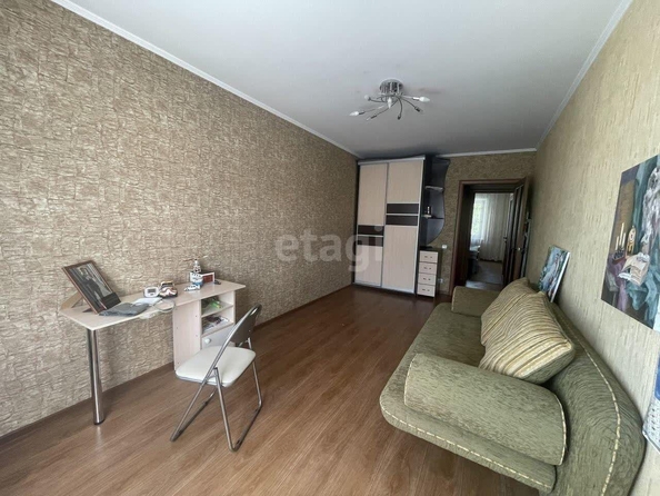 
   Продам 3-комнатную, 99 м², Малахова ул, 146

. Фото 1.