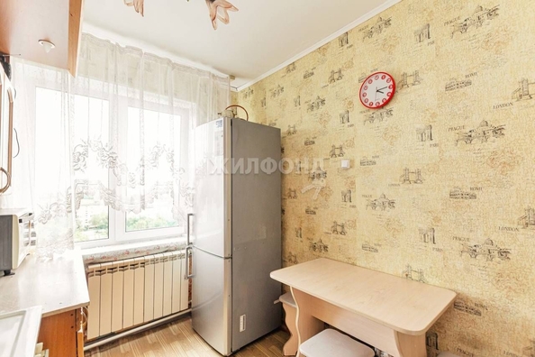 
   Продам 3-комнатную, 63.1 м², Юрина ул, 246

. Фото 2.