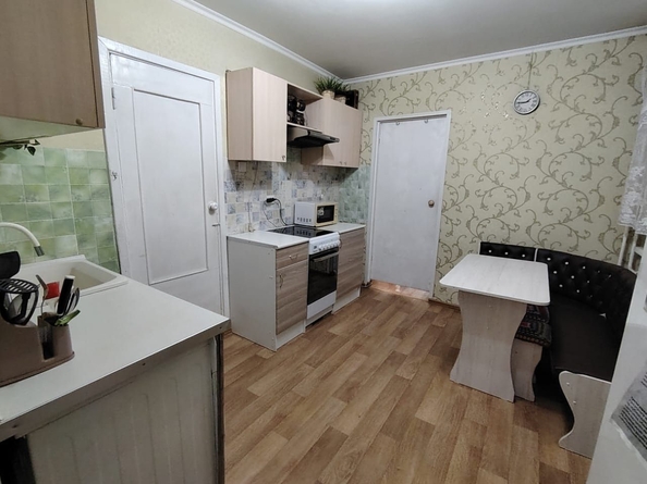 
   Продам 2-комнатную, 34 м², Юрина ул, 204Бк2

. Фото 1.