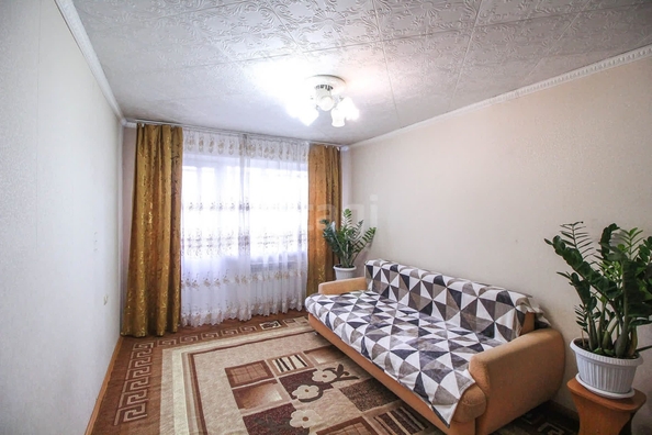 
   Продам 2-комнатную, 43.7 м², Антона Петрова ул, 152

. Фото 9.