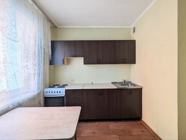 
   Продам 2-комнатную, 48.2 м², Взлетная ул, 58

. Фото 1.