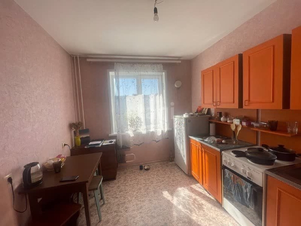 
   Продам 1-комнатную, 43 м², Лазурная ул, 52

. Фото 5.