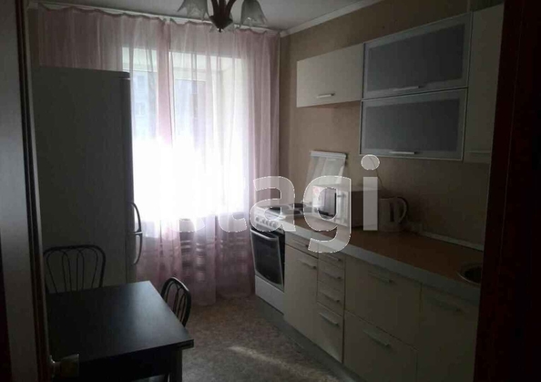 
   Продам 3-комнатную, 62 м², Шумакова ул, 45

. Фото 6.