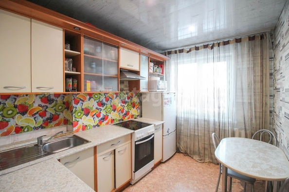 
   Продам 4-комнатную, 61 м², Антона Петрова ул, 63

. Фото 9.