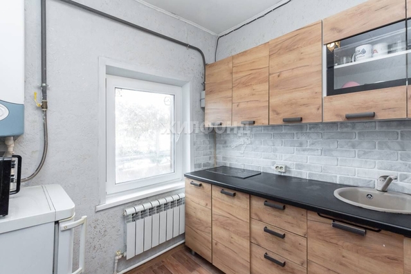 
   Продам дом, 39.5 м², Барнаул

. Фото 2.