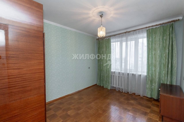 
   Продам 3-комнатную, 59.8 м², Монтажников ул, 3

. Фото 4.