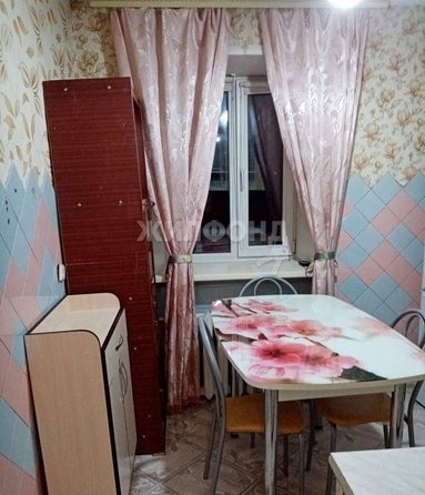 
   Продам 3-комнатную, 52.1 м², Ощепкова ул, 38

. Фото 2.